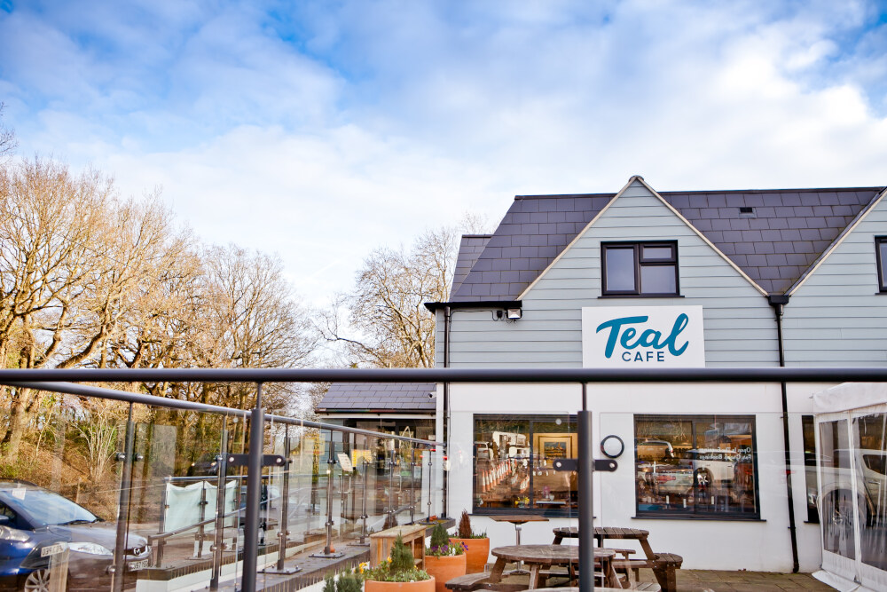 Front view of Teal Café